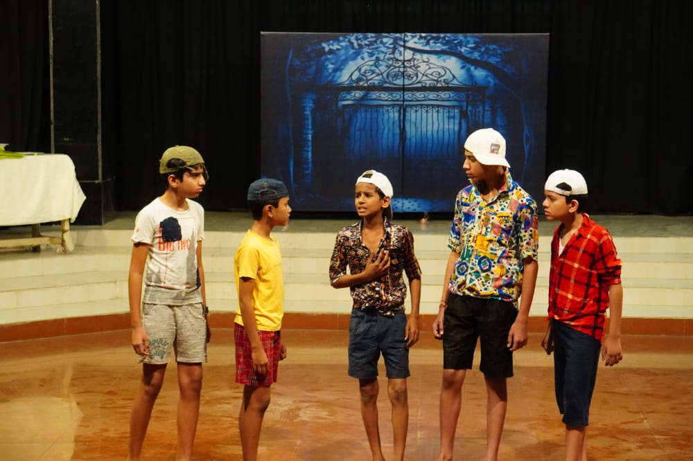 Solo Monologue · Stage